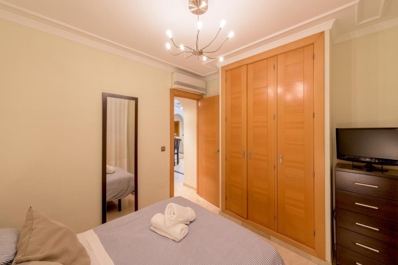 Apartamento Centrico Sibarys- 2 Dormitorios เนร์คา ภายนอก รูปภาพ
